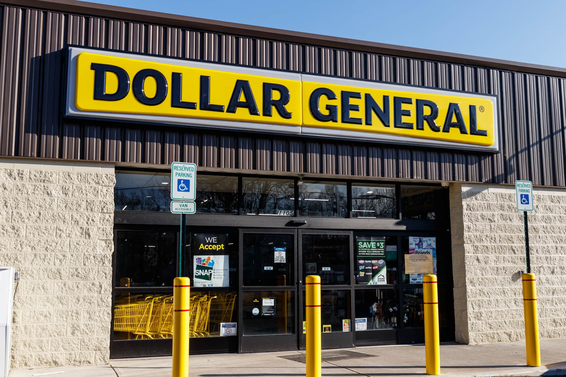 Dollar General store showcasing affordable products.